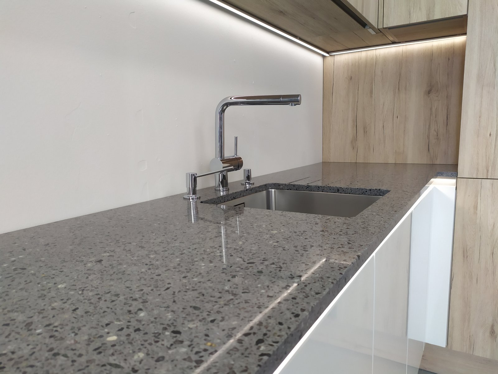 2021 Taurus Terazzo Grey Sussano Brno Gorenje Bruno Paul Czechia 03