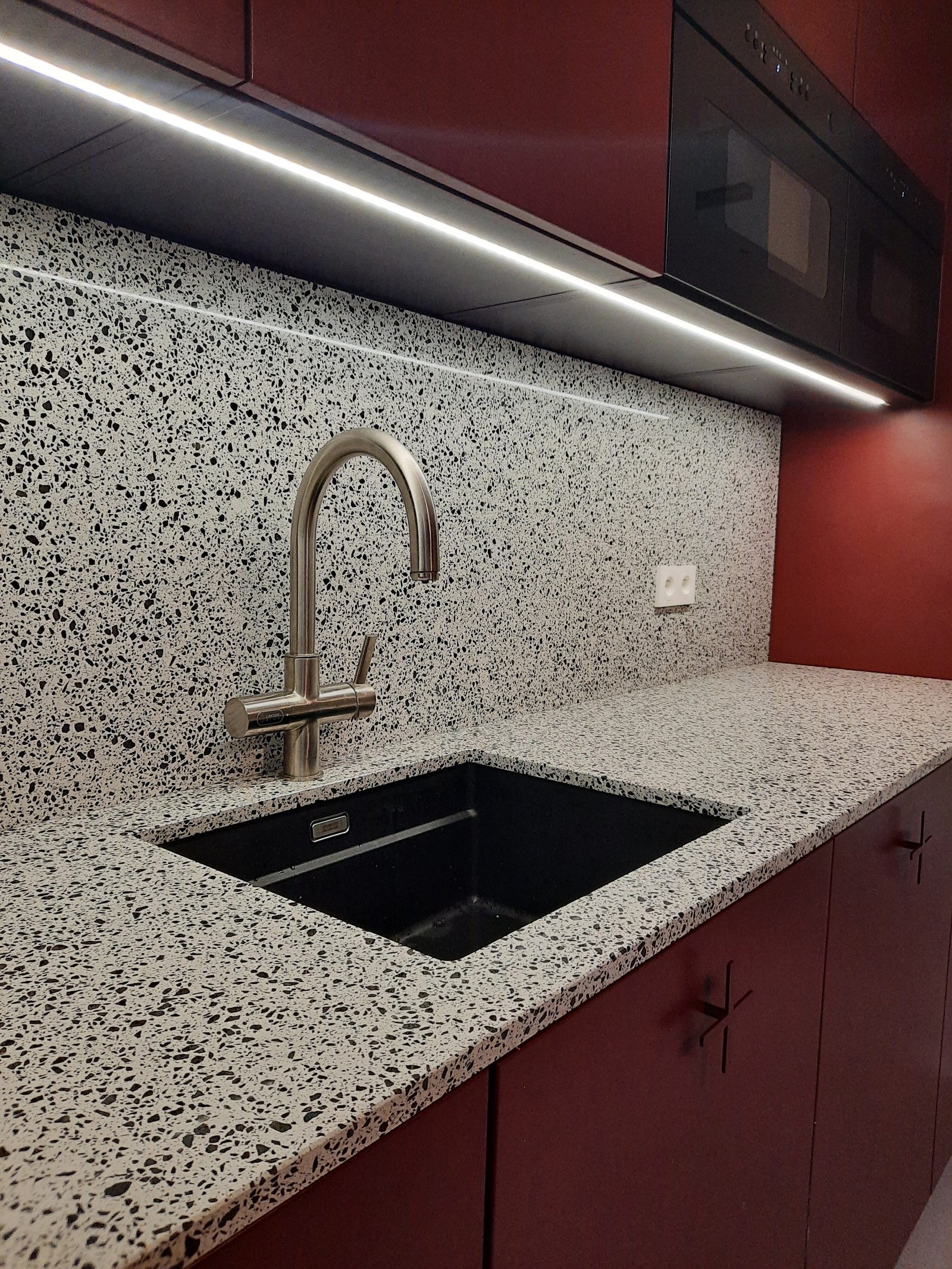 2022 TAURUS TERAZZO WHITE BAU SERWIS Studio Projektowe 3XA PL 4 rotated