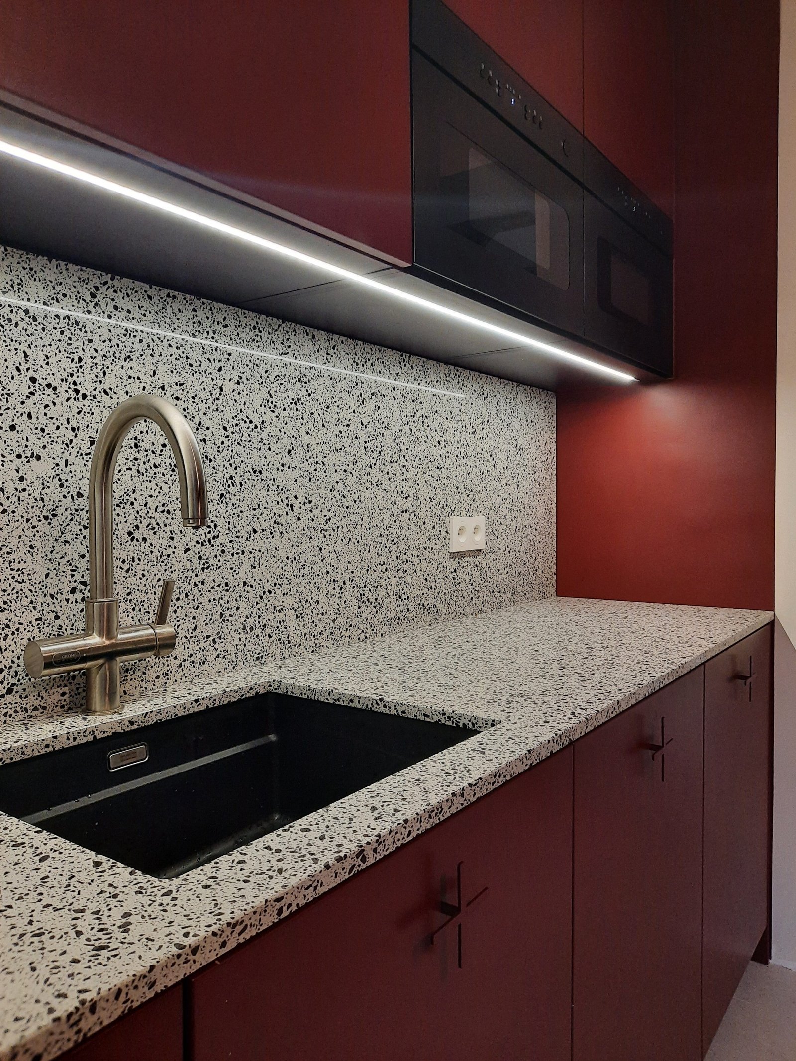 2022 TAURUS TERAZZO WHITE BAU SERWIS Studio Projektowe 3XA PL 5 rotated