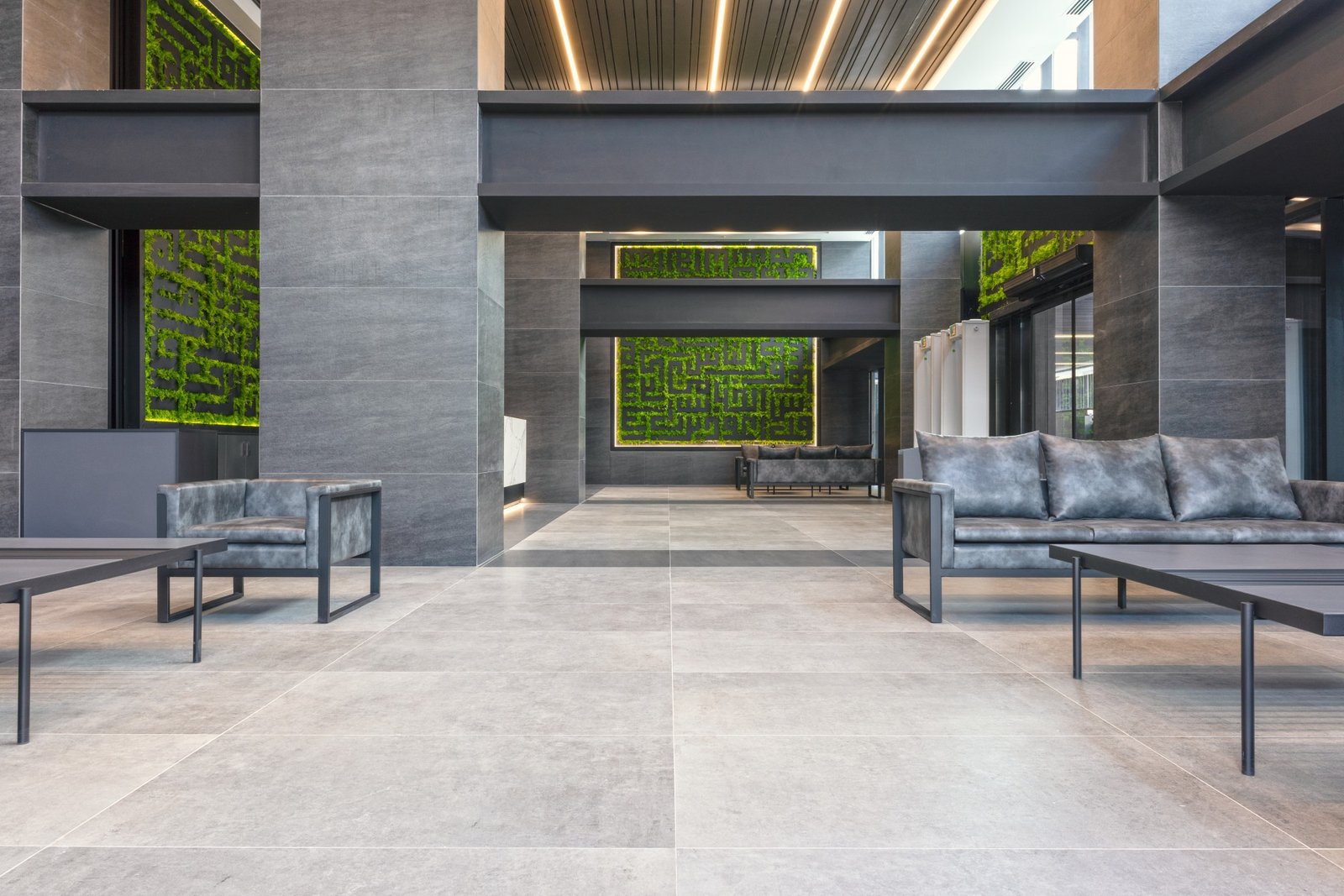 2233C569 F314 4F1D BEC8604D0FE67F73