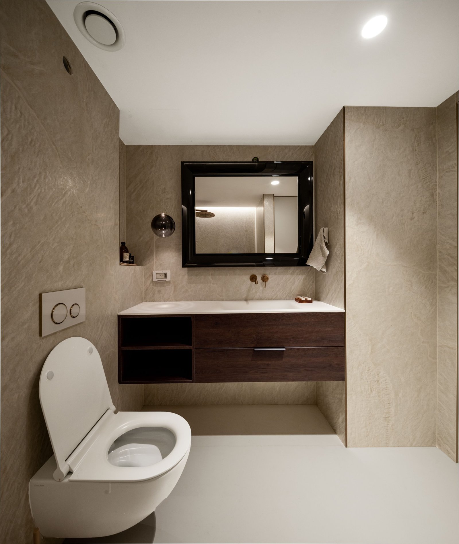 3CBE40A1 2BFC 41A1 BD1C30128172FF8F