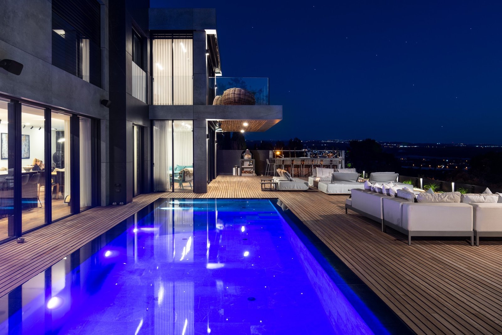 3CBEA8B5 7AF2 4B3E 8653A8E4FDC553E5