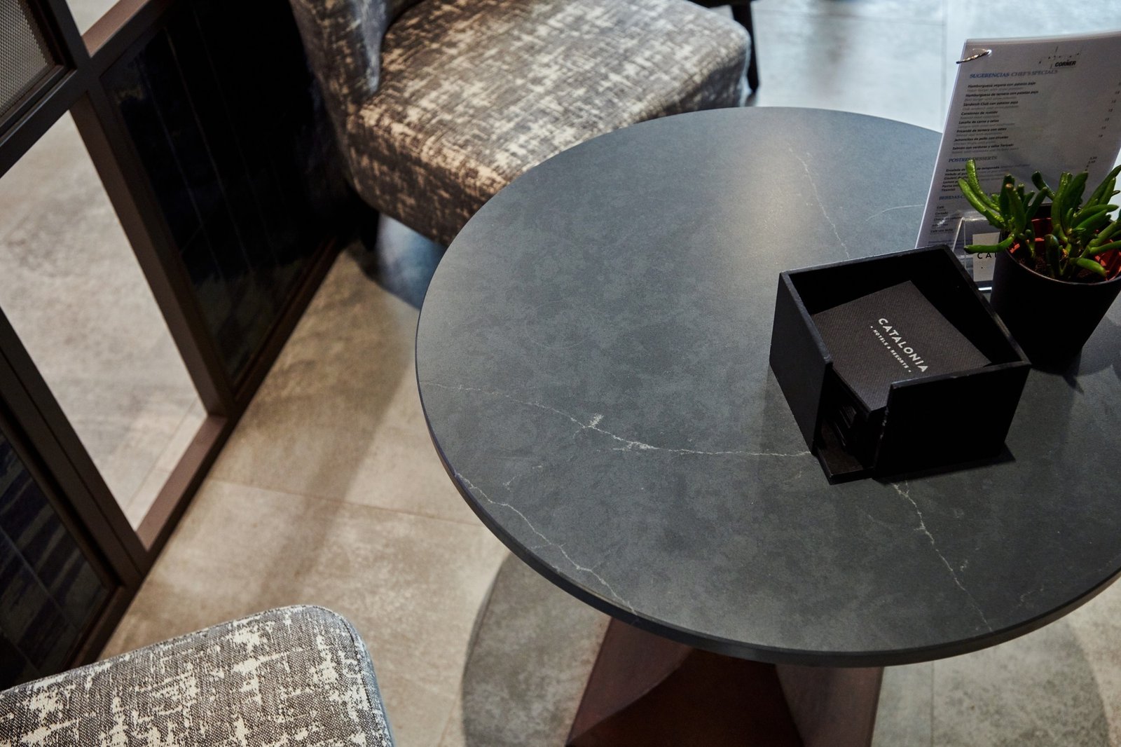 8245DEAB 284D 4AE6 9E9222771A6B3735