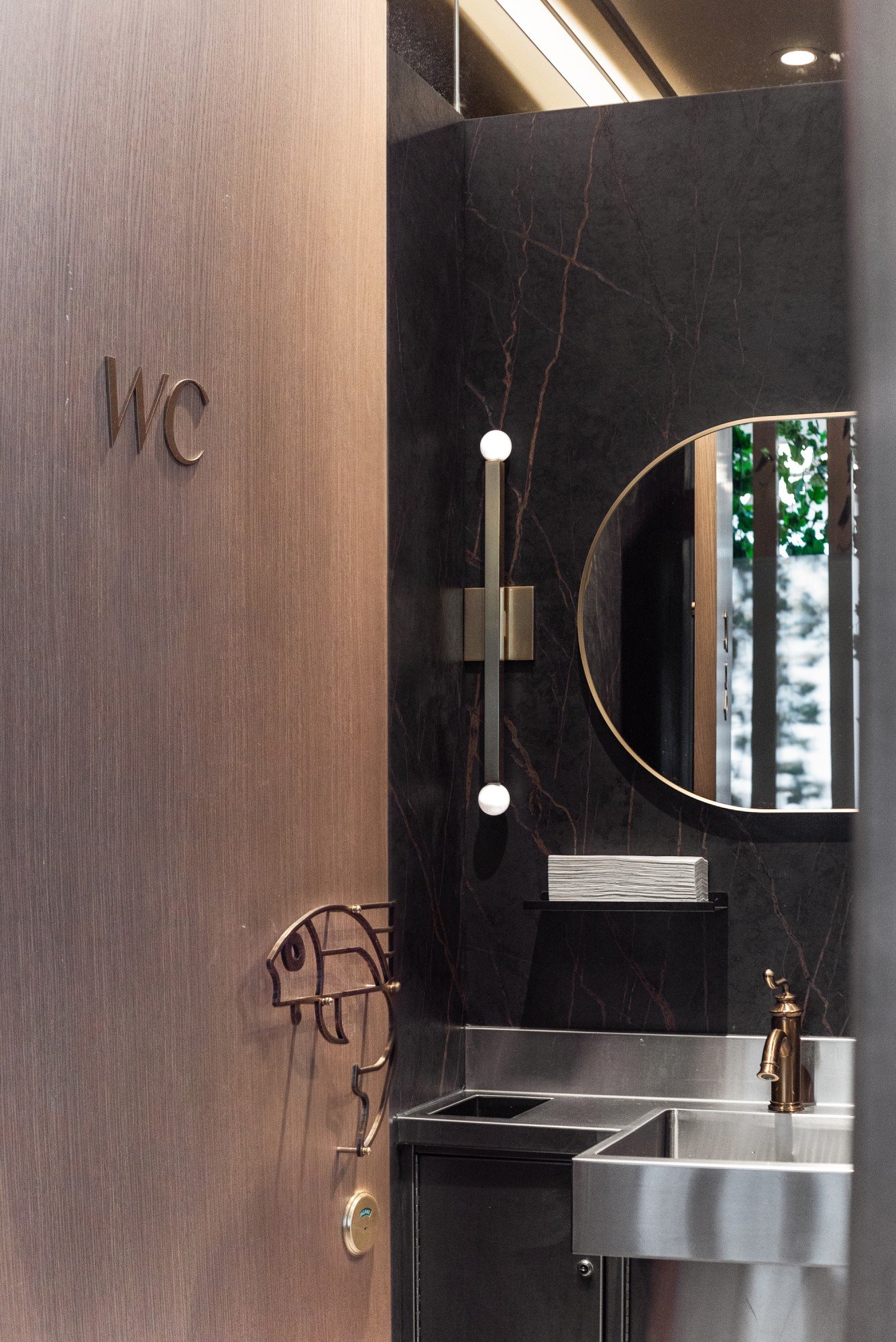 85B4BD5E B79E 4B87 B01DEC36D24FBE69