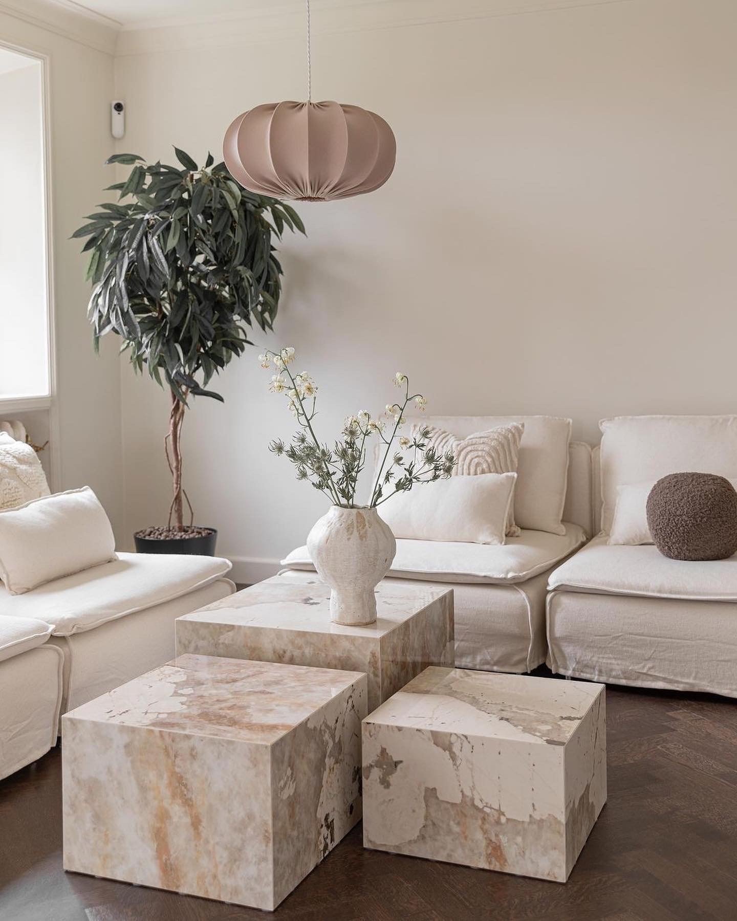 A42EE216-6D79-46DD-8683FF16EF4B2EC5 A42EE216 6D79 46DD 8683FF16EF4B2EC5