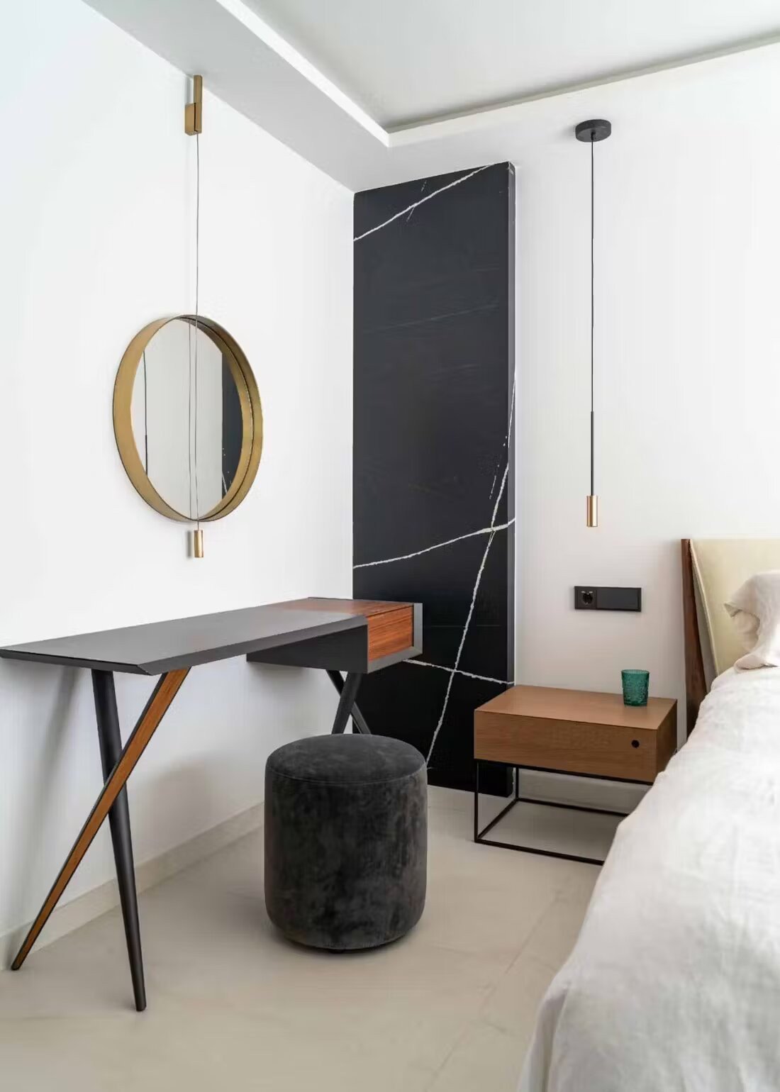 C0F8F205 8BB1 4B5F 933C0B0BE75BC997