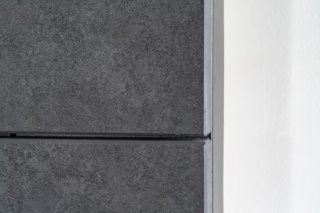 E8AF2F14 90D2 4312 ABADC823FF73D10F