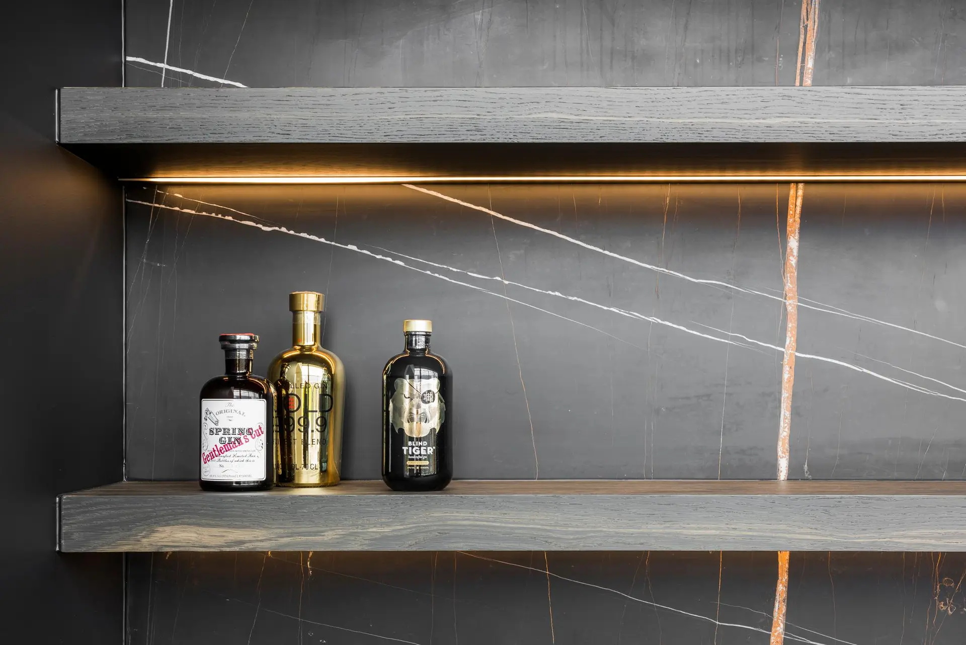 SAHARN house wall28629