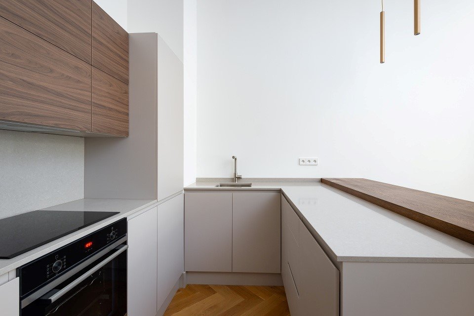 noble ivory white realization 10 1