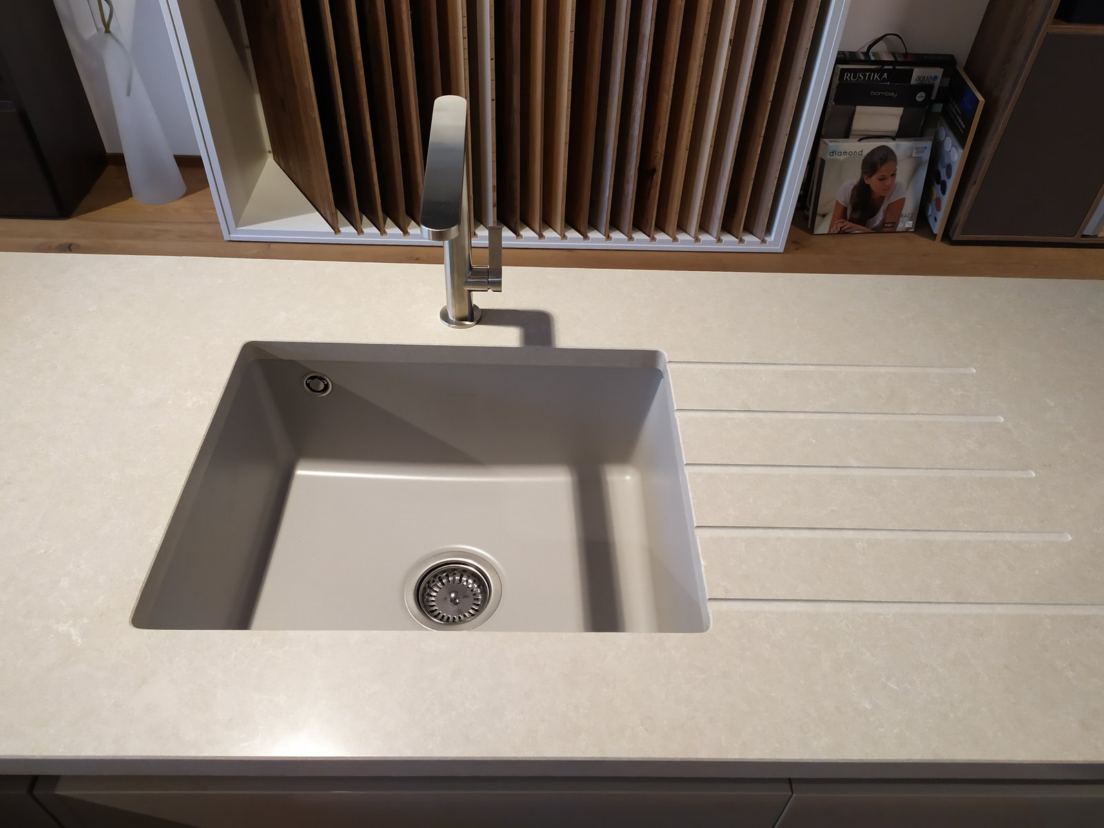 noble ivory white realization 6 1