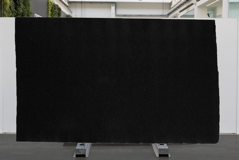 Black Cosmos 25 zm 0491 242 e1792417328613